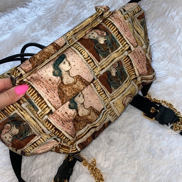 Burberry Unique Backpack 🎒Brand New - Picture 15 of 17